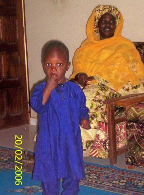 ma mere et mon  petit  frere